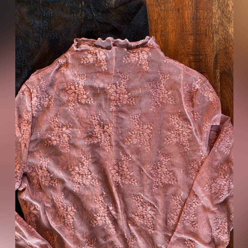 Lace Long Sleeve Tops in Black and Dusty Rose - Picture 3 of 8